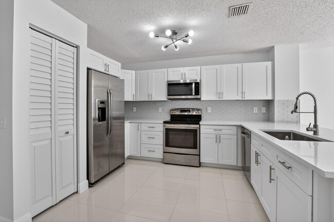 Photo - 735 NW 42nd Pl