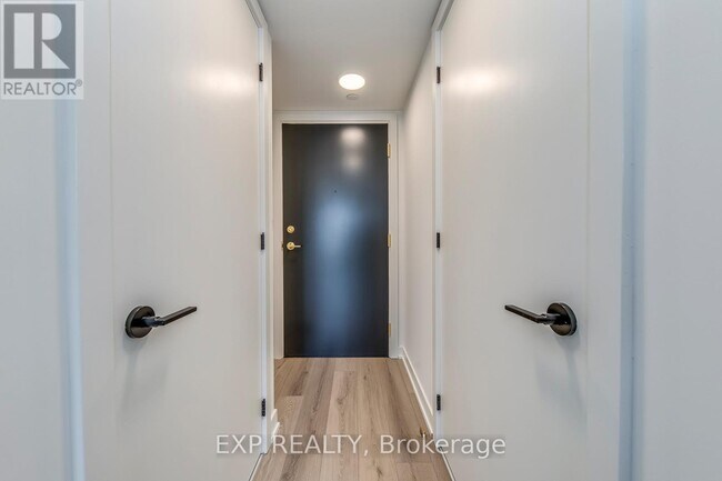 Photo - 5 Lakeview Ave Unit 415