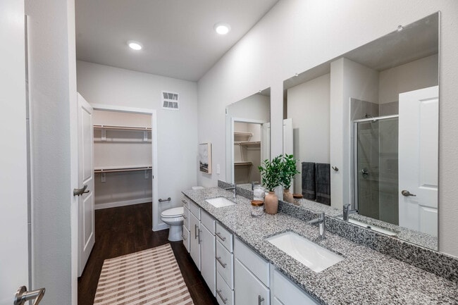 Ascend at 720 apartments — community photo