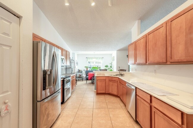 Photo - 46 Pickering Dr