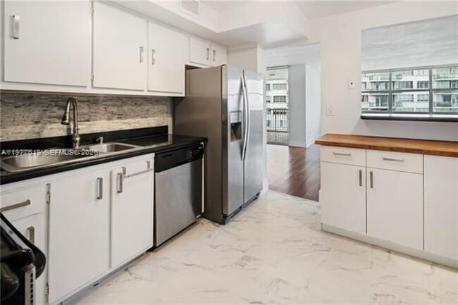 Photo - 1420 Brickell Bay Dr Unidad 1420 Brickell Bay Dr # 505C