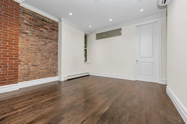 448 W 19th St Unit 3CD