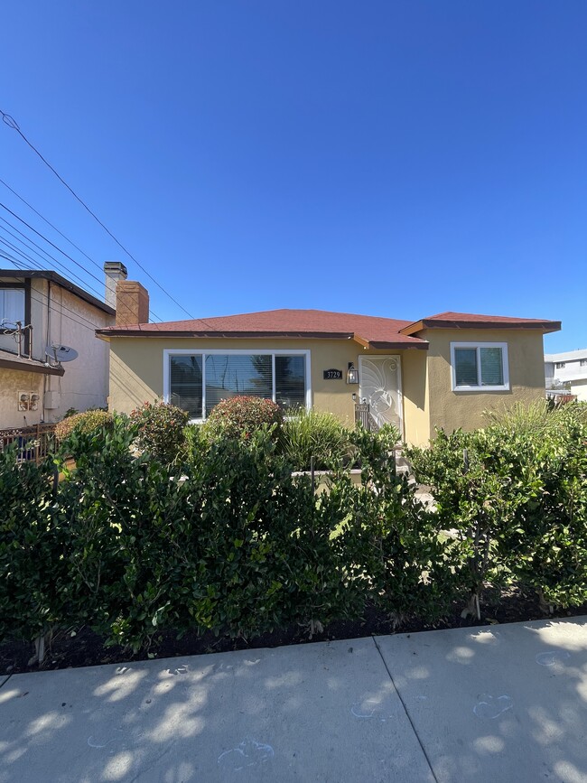 Photo - 3729 W 132nd St Unidad Haw 3729 1