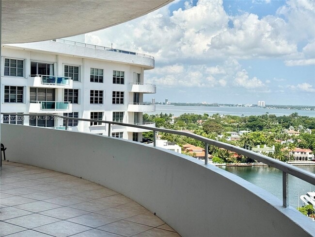 Photo - 5161 Collins Ave Unit 1612