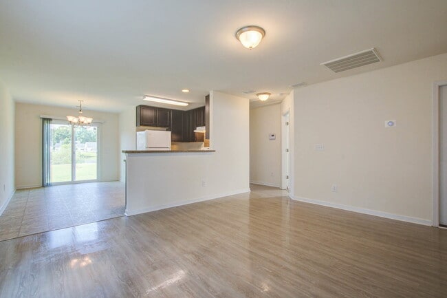 Photo - 183 Brittondale Rd