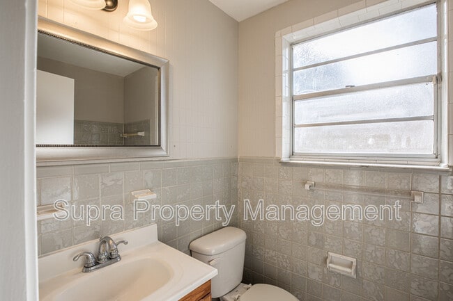 Photo - 1059 Glynlea Rd