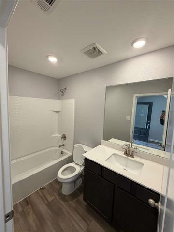 Photo - 8008 Ravalli St