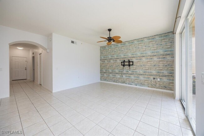 Photo - 3820 Sawgrass Way Unit 3013