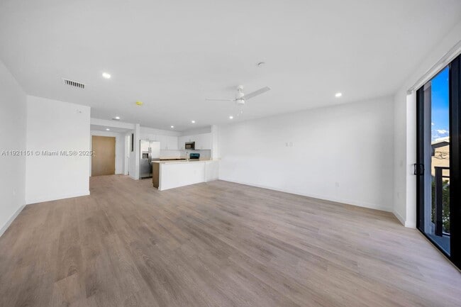 Photo - 20 NE 19th Ave Unit 210