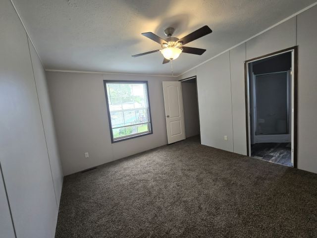 Photo - 1411 Center Dr