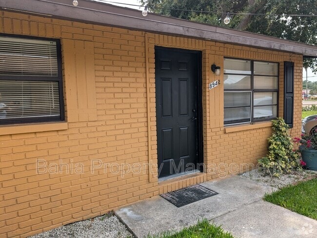Building Photo - 8942 Temple Terrace Hwy Rental