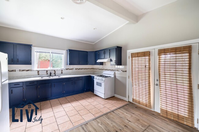 Photo - 1050 Janet Dr