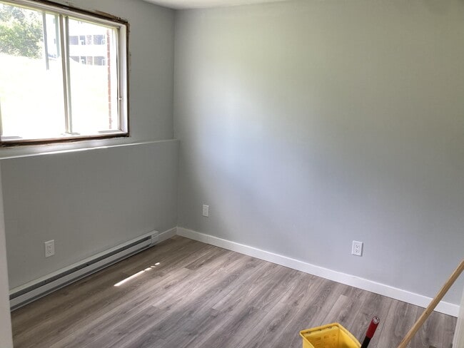 Photo - 34 Nason Rd Unité 4