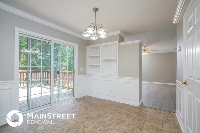 Photo - 2024 Summit Ln