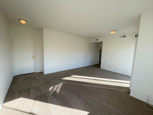 147 Oak Knoll Ave