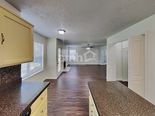 Photo - 808 Pebble Creek Ct