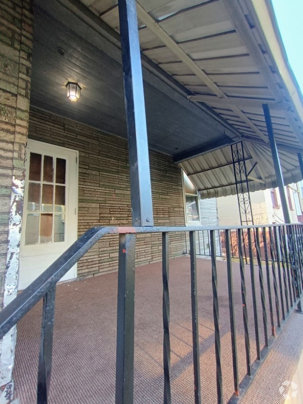 Building Photo - 812-814 Central Ave Unit 812R Rental