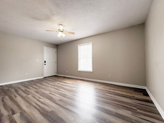 Photo - 1948 E First St Unit 1948_2