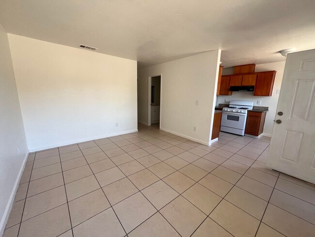 Photo - 2645 W Robinson Ave Apartment Unit 2645 W Robinson Ave #A