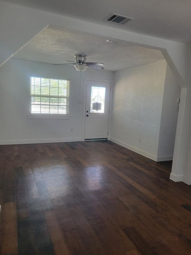 Photo - 8610 Webb Rd