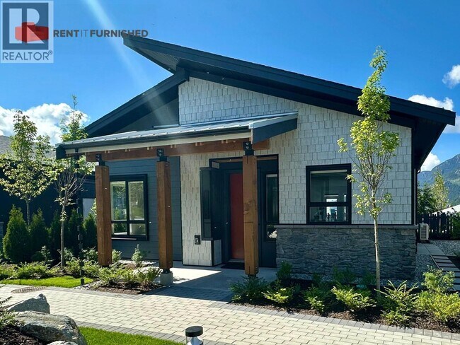 Photo - 41215 Highline Pl