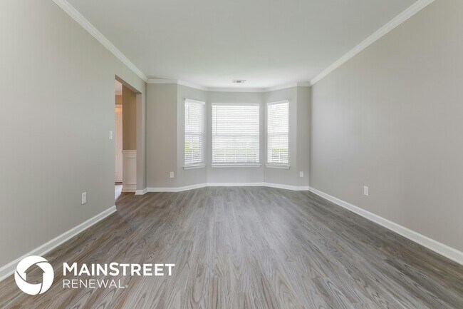 Photo - 5035 Michael Jay St