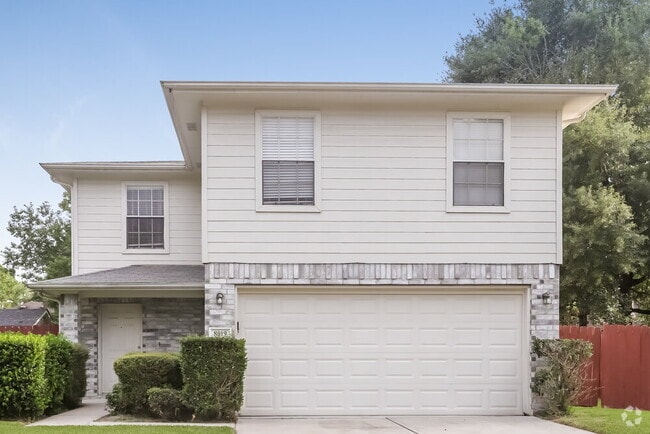 Building Photo - 8019 Scarlet Tanager Dr Rental