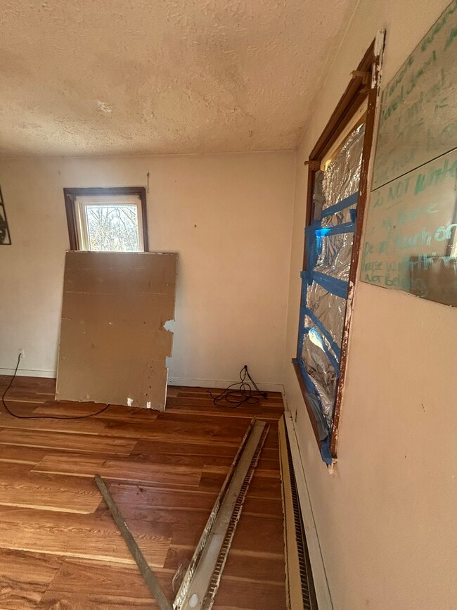 Photo - 5443 Rosemont Ave