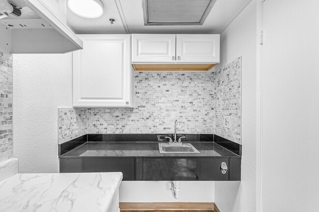 1516 Newbury Rd Unit 261