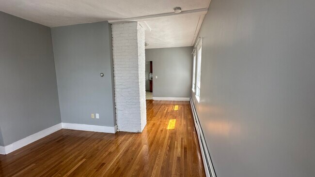 Photo - 66 Morton Ave Unit 3