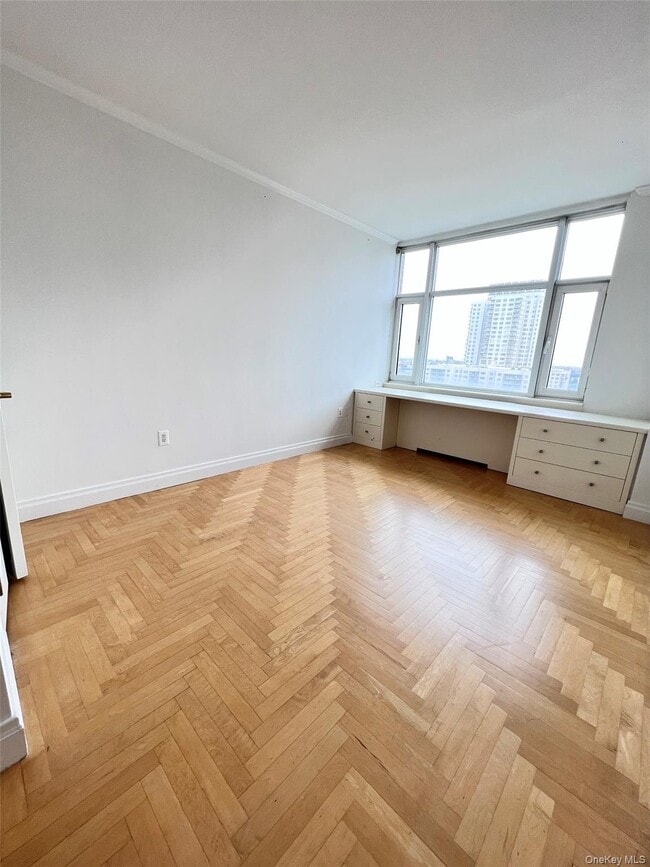 404 E 76th St Unit 19C