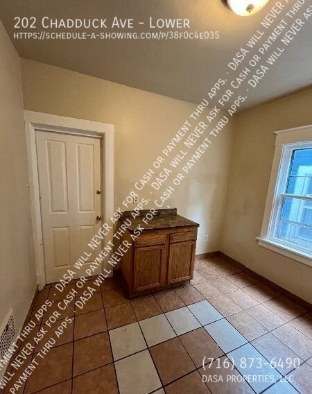Photo - 202 Chadduck Ave Unidad Lower