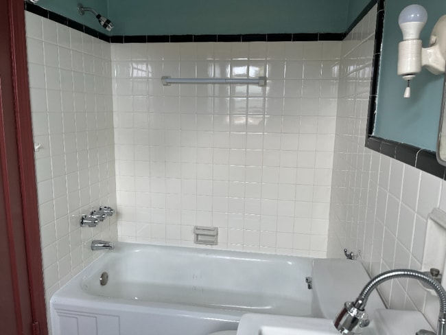 Photo - 210 Locust St Unit 2