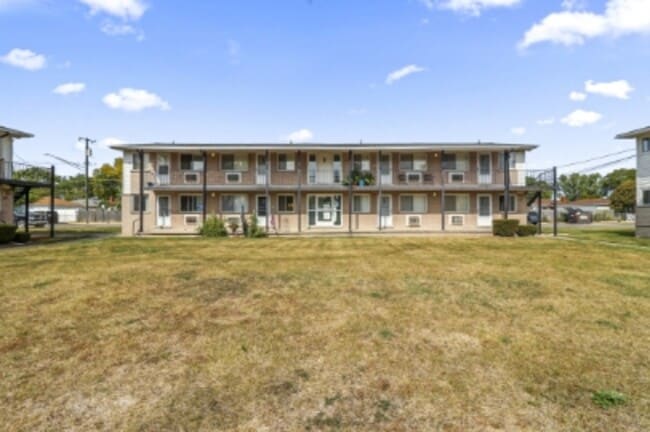 Building Photo - 580 Harrison Blvd