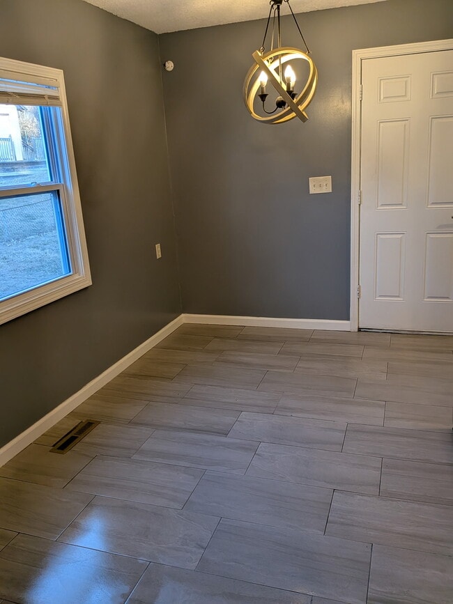 Photo - 3621 Kensington Ave