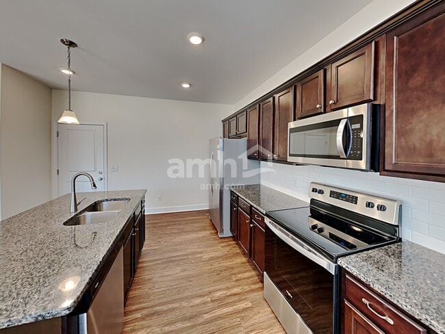 Photo - 3114 Esquire Dr