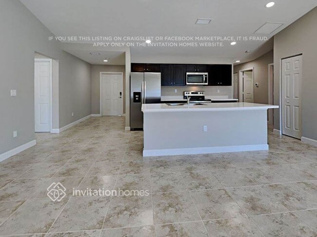 Photo - 708 Bremerhaven St NW