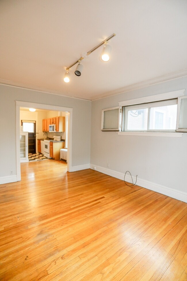 Photo - 3953 N Hoyne Ave Unit 2