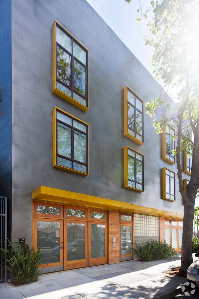 Building Photo - Large one bedroom apartment near Ashby BART Unit 6022