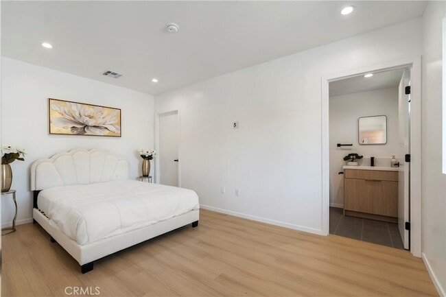 Photo - 2517 Alsace Ave