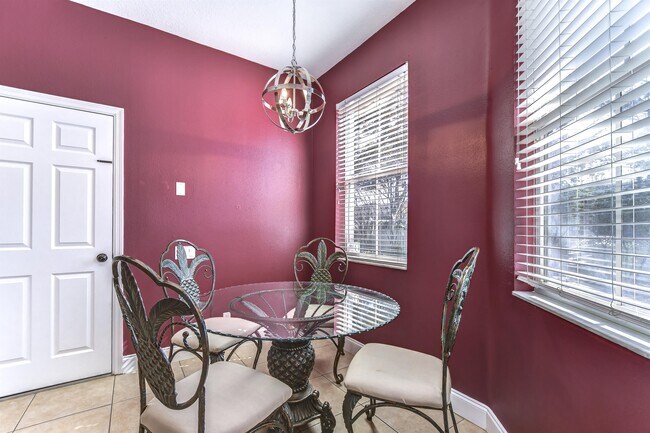 3292 Covered Bridge Dr E