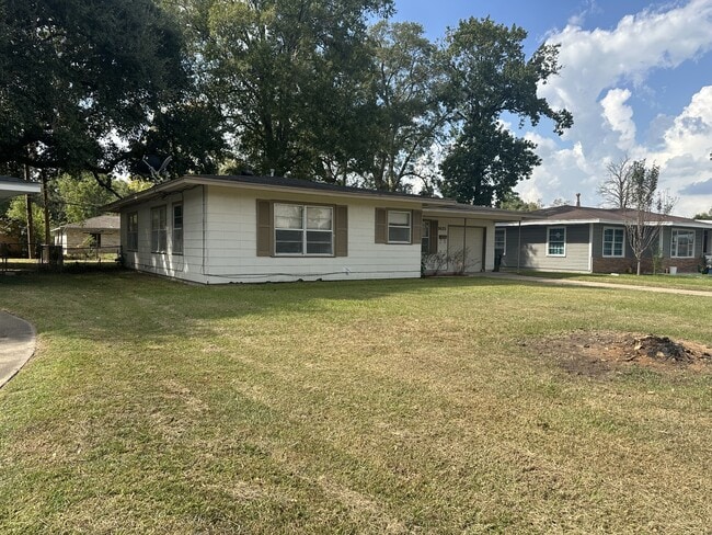 Photo - 5625 Shivers Dr