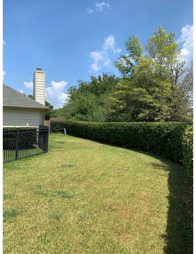 Photo - 7242 Welshwood Ln