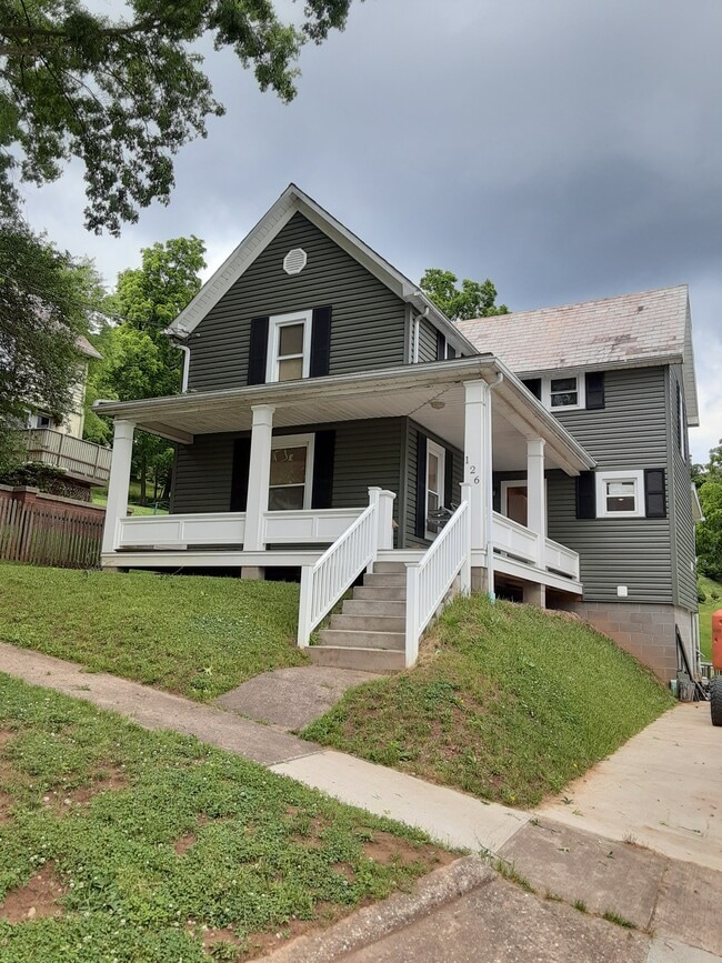 Building Photo - 126 Euclid Pl