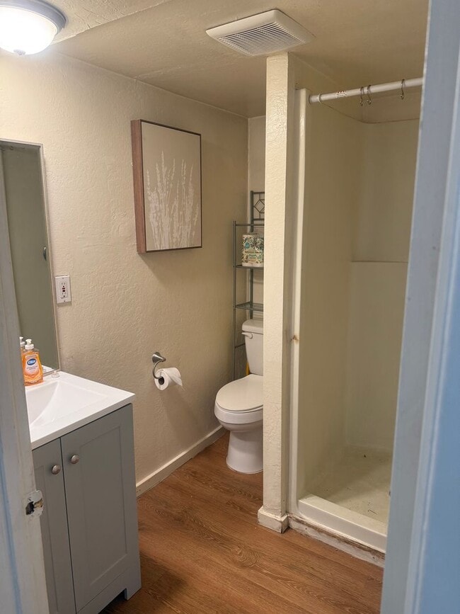 Photo - Small One Bedroom House