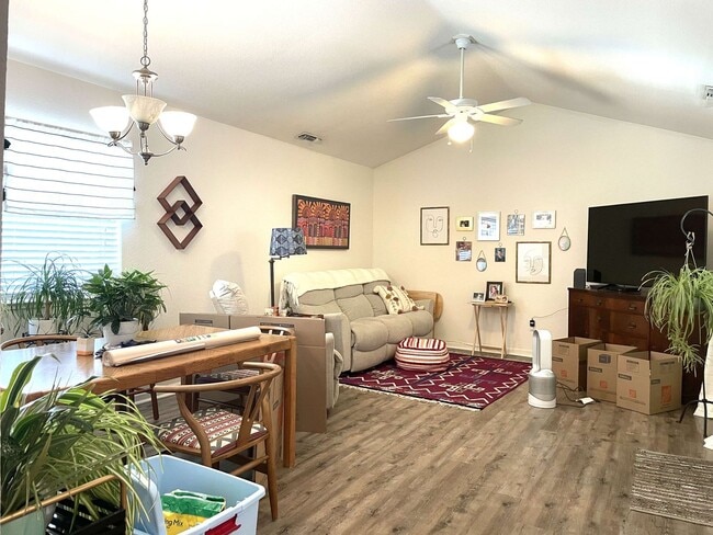 Photo - 3 bedroom, 2 bath in Grass Valley, CA 95945