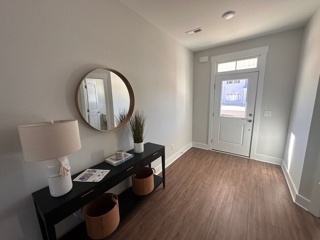 Photo - 3 Bed 2.5 Bath Townhouse