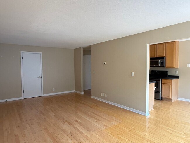 Photo - 1770 Bryant Ave S Unit 217