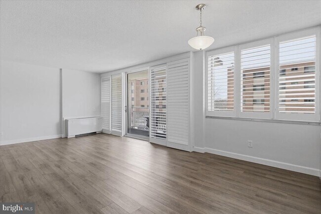 Photo - 1301 S Arlington Ridge Rd Unit 308