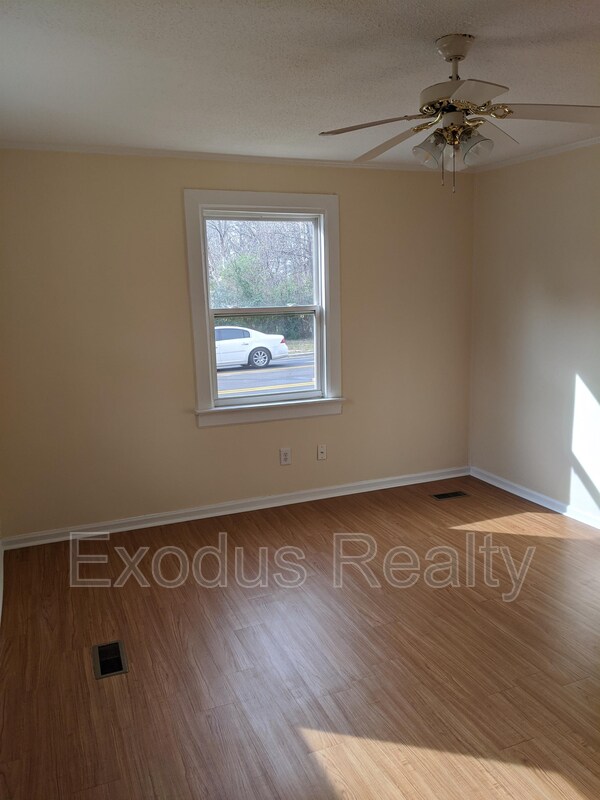 Photo - 501 Charlotte Ave